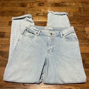 Abercrombie The 90s Straight Low Rise Curve Love Jeans Size 8R